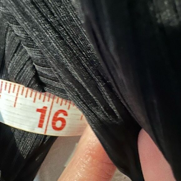 ASTR Black Ribbed Puff Sleeve Thong Bodysuit M - Picture 6 of 8